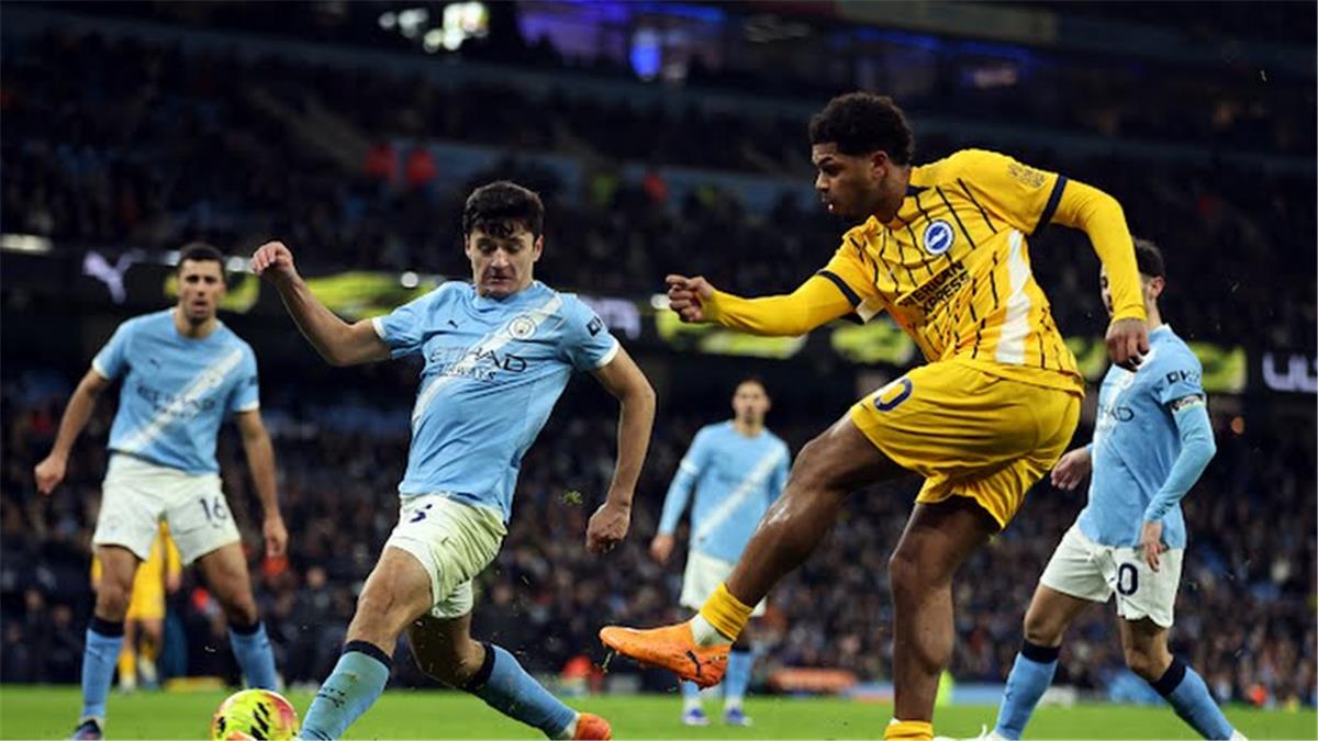 صراع القمة يشتعل: آخر تحديث لترتيب الدوري الإنجليزي الممتاز بعد تعثر الكبار