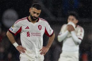 شيرر يصعق ليفربول: تحليل أداء محمد صلاح وزملاؤه يكشف تراخيًا صادمًا!