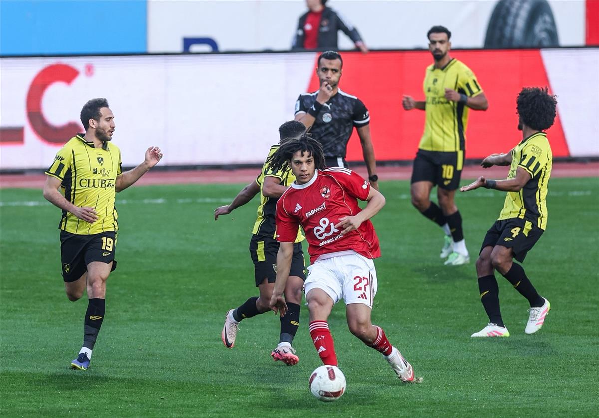 لماذا لم يتدخل الفار؟ كشف اللوائح وراء قرار حكم الأهلي ووادي دجلة بشأن ضربة جزاء إمام عاشور