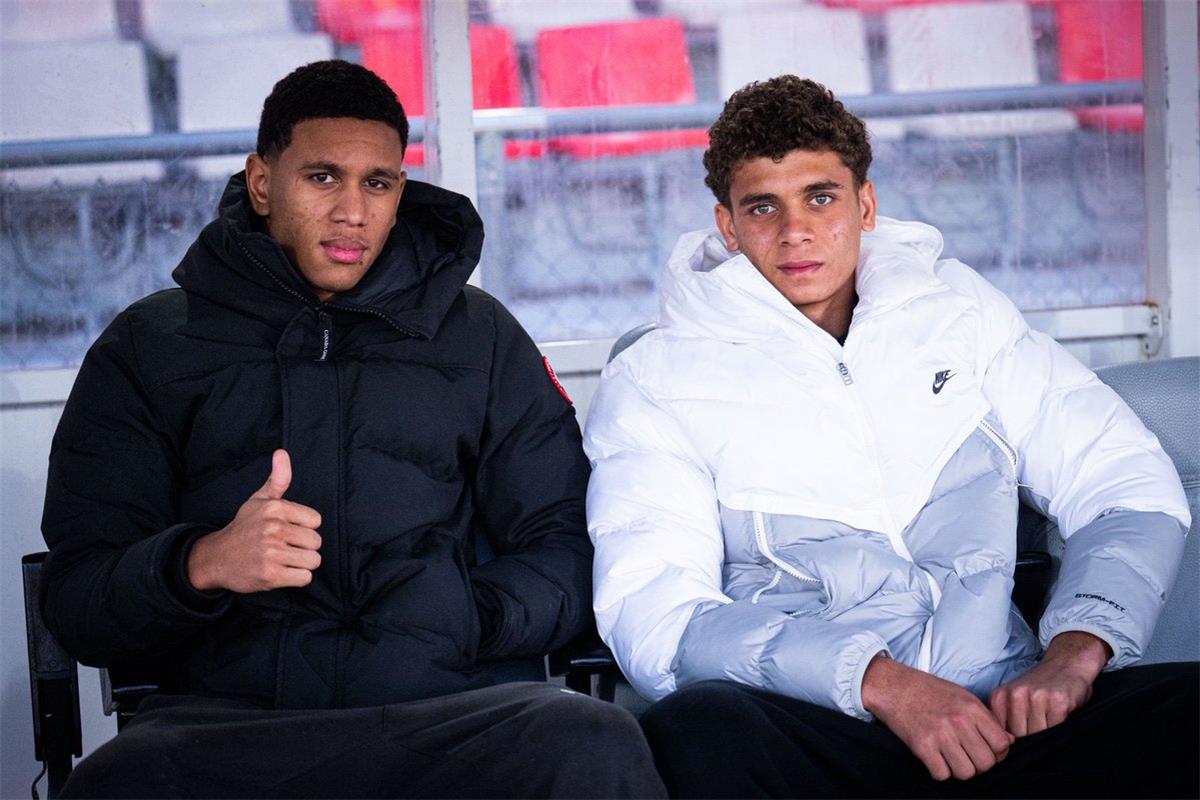 تكيف واندماج: رؤية جوليانو بيليتي لدمج الصفقات الجديدة في برشلونة أتلتيك وتأثير حمزة عبد الكريم