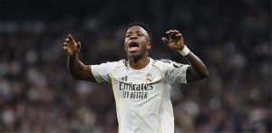 رئيس الهلال التنفيذي يكشف المستور: حقيقة مفاوضات فينيسيوس جونيور وموقف جوارديولا من تدريب الزعيم