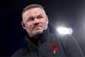 واين روني يفكك لغز: ما الذي يحدد مستقبل أرني سلوت مع ليفربول؟