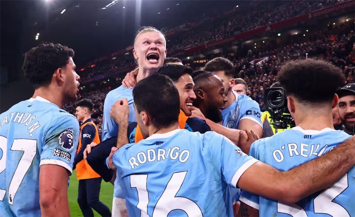 مفاجأة تحليل مارتن كيون: كيف يرى فوز مانشستر سيتي يصب في مصلحة آرسنال بسباق لقب الدوري الإنجليزي؟