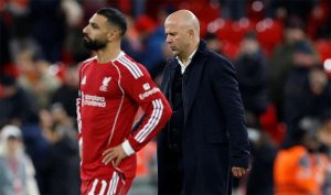 كابيلو يفجر مفاجأة: كواليس الأزمة بين محمد صلاح وآرني سلوت في ليفربول وتداعياتها