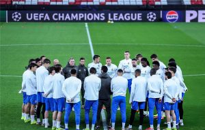 تأهب ملكي: استعادة ريال مدريد لمدافعيه ترفع المعنويات قبل موقعة بنفيكا في دوري الأبطال