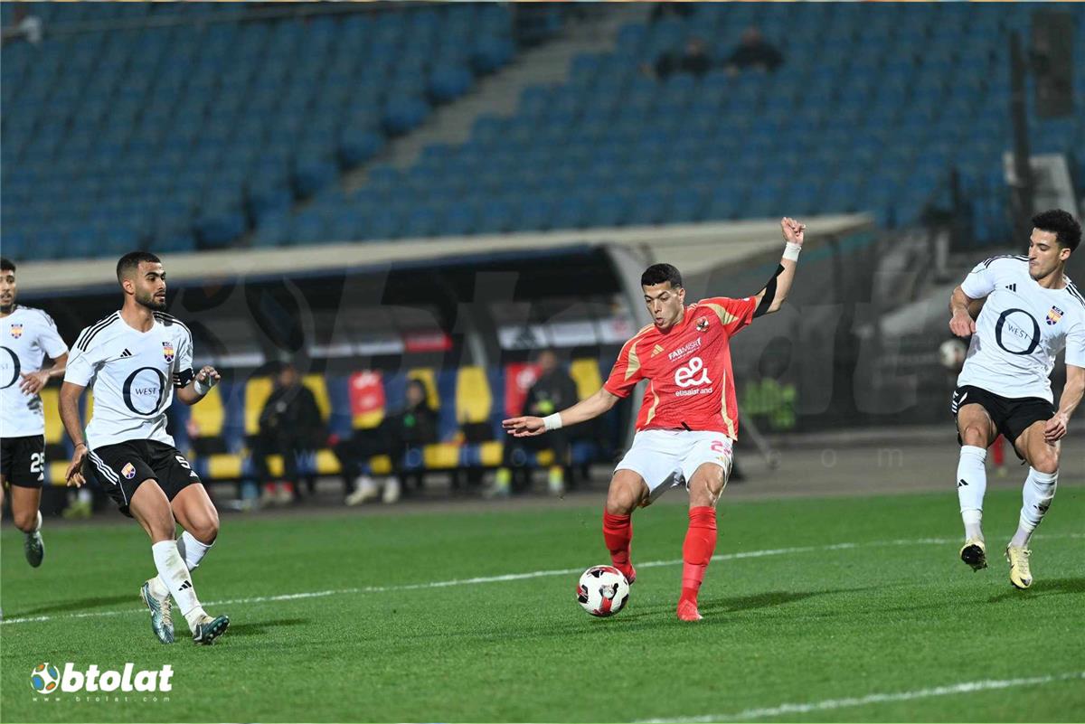 الأهلي يستقبل الجونة: صراع النقاط الحاسمة وتفاصيل مباراة اليوم في الدوري المصري
