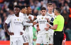 صدمة ملكية: تأكيد غياب دين هويسن عن مباراة بنفيكا بدوري الأبطال وتأثيره على تشكيلة ريال مدريد